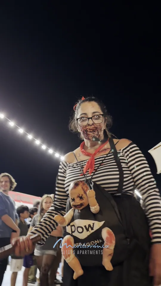 Mime zombie with a doll